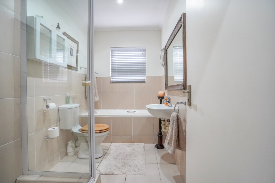 3 Bedroom Property for Sale in Melkbosstrand Central Western Cape
